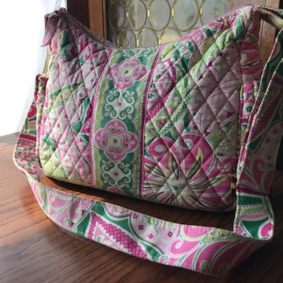 Pinwheel Pink Large Maggie Shoulder bag *RETIRED* perfect for electronic tablet - Picture 2 of 8